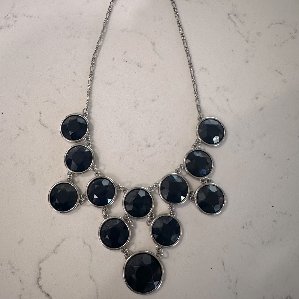 Chunky statement necklace